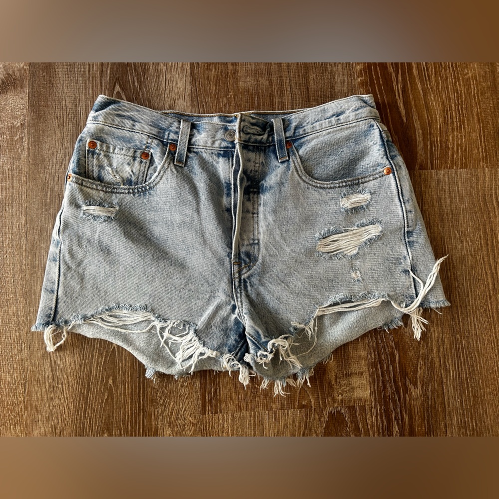 Levi shorts
